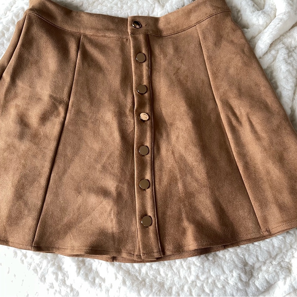 Tan flowy skirt